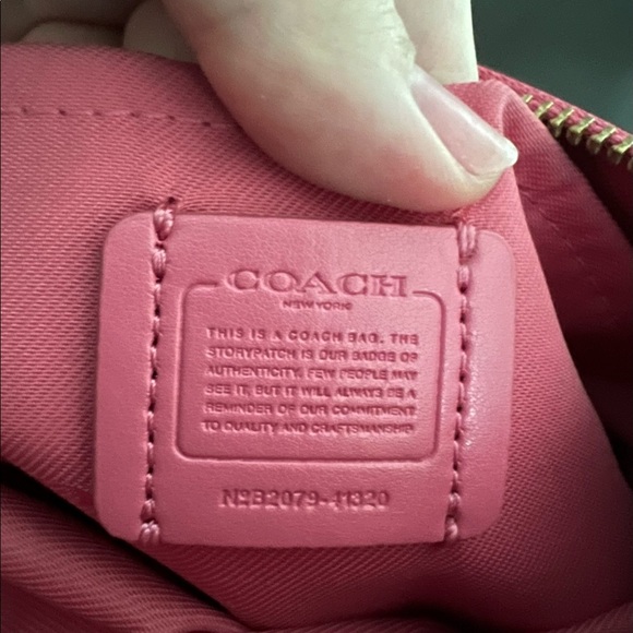 Coach Purse black crossbody - Picture 4 of 5